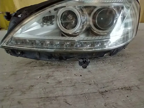 LINKER BI-XENON KOPLAMP MERCEDES S-KLASSE W221 LIFT A2218202739 image 9