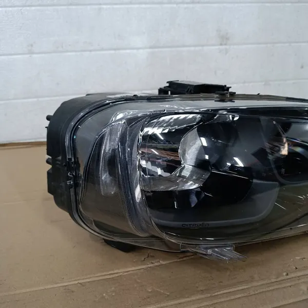 Rechter Voorlamp Citroen Berlingo IV image 4