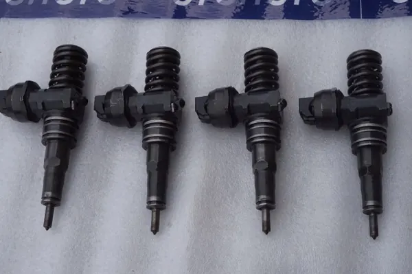 WAI Einspritzdüse OEM 0414720038 für 1.9 TDI image 2