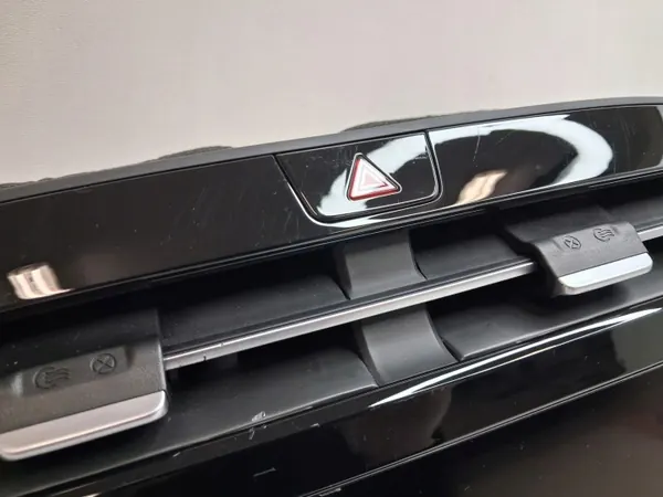 Hyundai Tucson IV Display Panel OEM 96525-CZ100 image 3