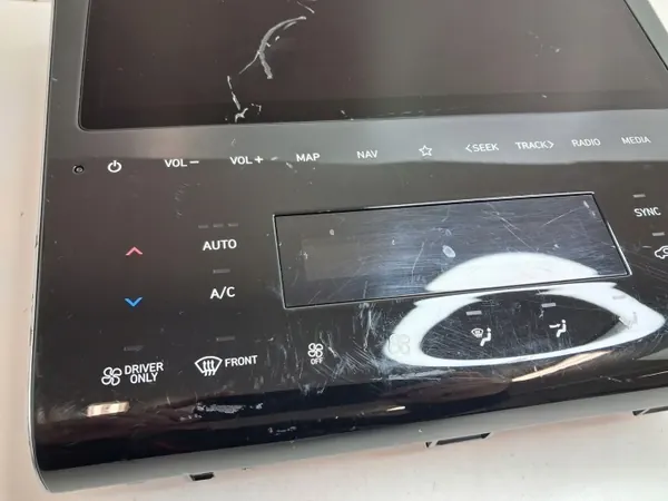 Hyundai Tucson IV Display Panel OEM 96525-CZ100 image 5
