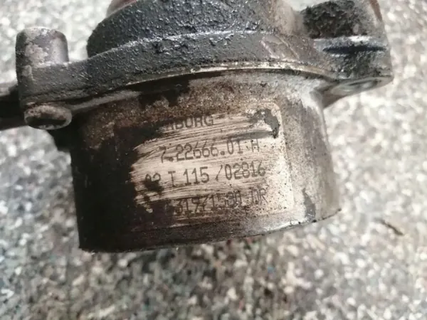 Bomba de vacío OEM 72266601 para Peugeot 407 2.2L Diésel image 4