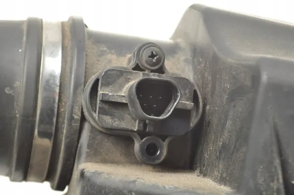Opel Astra J Ilmansuodinkotelo OEM 13272761 image 3