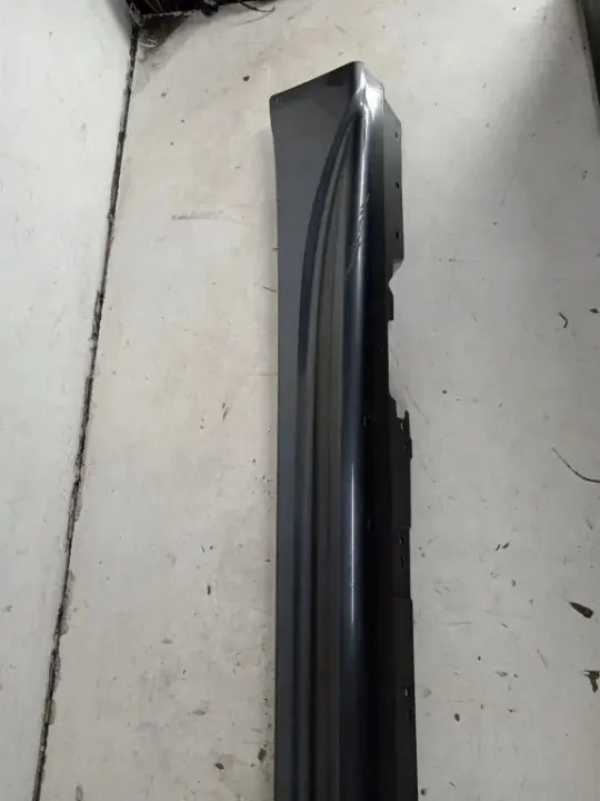 Protège-bas de portière gauche OEM 8054271 BMW Série 3 image 2