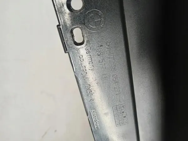 Protège-bas de portière gauche OEM 8054271 BMW Série 3 image 4