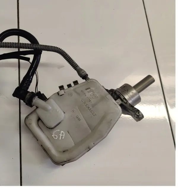 Bremsflüssigkeitsbehälter OEM 460910323R für Trafic III image 2