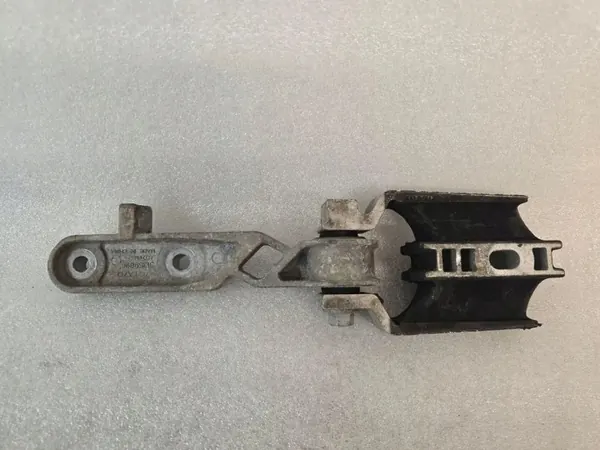 Suporte de Caixa Volvo XC90 II OEM 31339956 Usado image 2