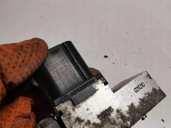 Air Distribution Valve Block Mercedes-Benz image 4
