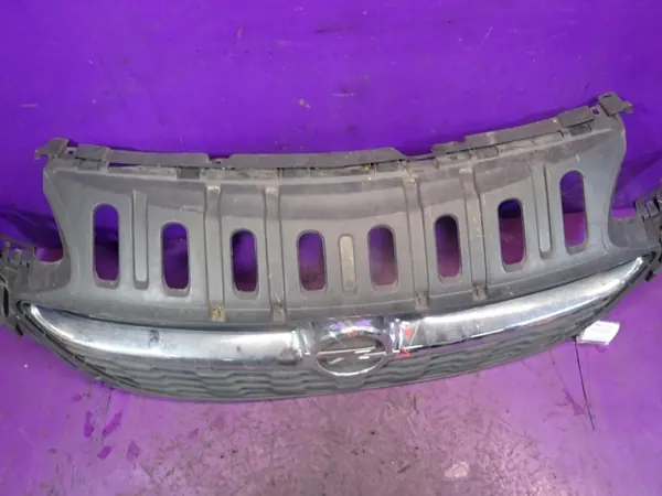 Opel Corsa E jäähdyttimen kyltti OEM Zawada-387625- image 4