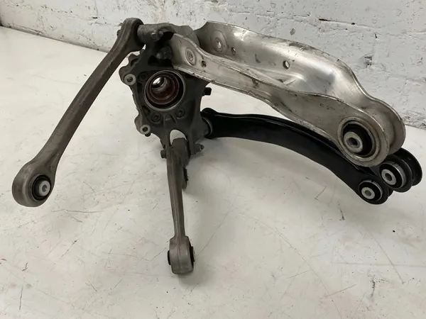 Audi OE 80A 505 459 B supporto mozzo image 3