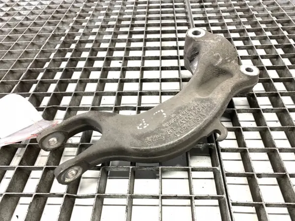 Fourche de montage amortisseur avant gauche OEM 4M0413037 Audi A8 D5 image 3