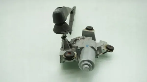 Suzuki Ignis III bakre vindrutetorkarmotor OEM MMAUTKO-28282 image 3