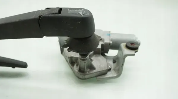 Suzuki Ignis III bakre vindrutetorkarmotor OEM MMAUTKO-28282 image 4