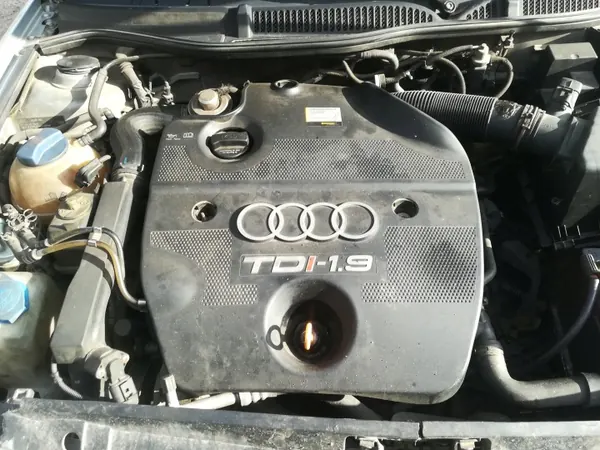 Pompe à huile OEM 038115105D pour Audi A3 1.9L 1999 image 5