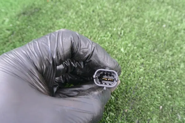 Capteur de température du liquide de refroidissement Maserati image 4