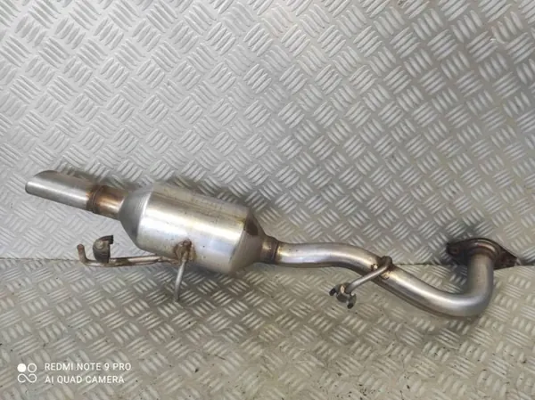 Toyota OEM 30Y26 Endschalldämpfer - Gebraucht image 2