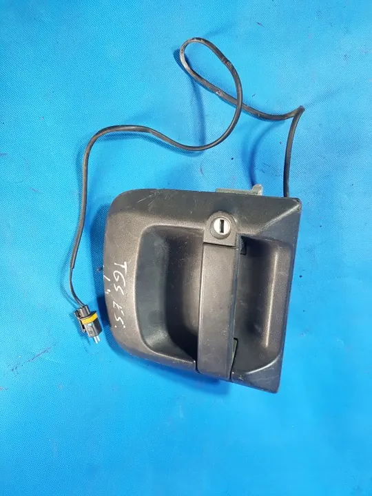 Manija Puerta Izquierda MAN TGX/TGS/TGL/TGM Euro 6 OEM 81626416081 image 2