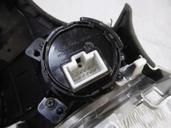 KIA Stinger 2018 instrumentpanelspanel OEM 84767J5000 image 6