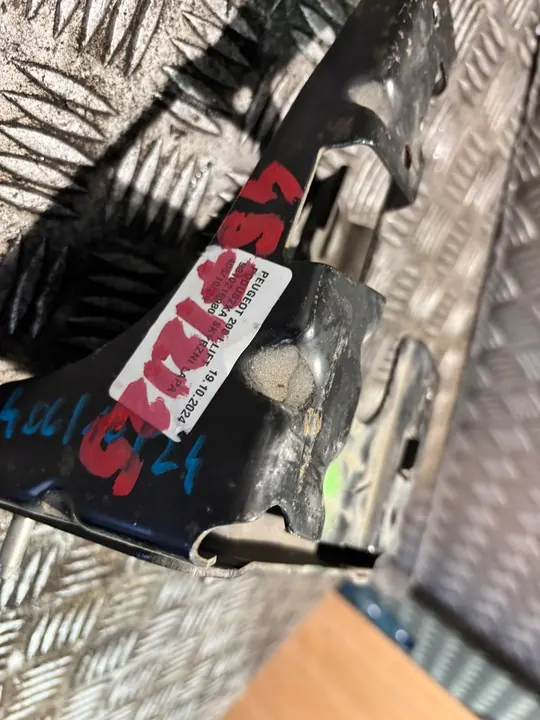 Moottorituki Citroen C4 Cactus 1.2 VTI image 4