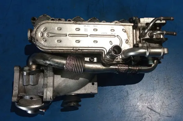 Volkswagen OE 03G129713C Coletor de admissão image 2