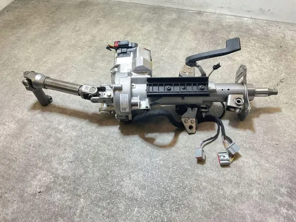 Ford servostyrpump L1TC3D077BR - Begagnad image 4
