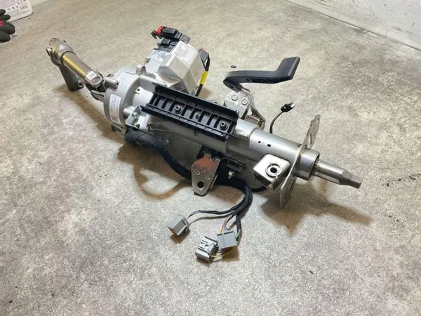 Ford servostyrpump L1TC3D077BR - Begagnad image 5