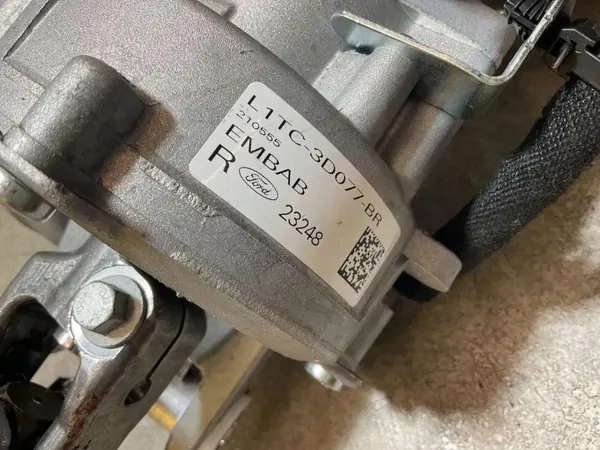 Ford servostyrpump L1TC3D077BR - Begagnad image 6