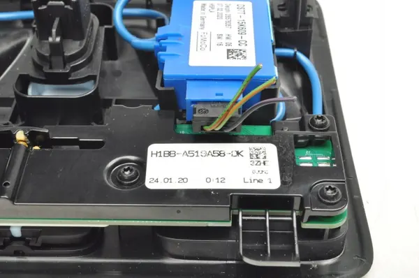 Lampe intérieure Ford Fiesta MK8 OEM DS7T-15K609-CC image 3