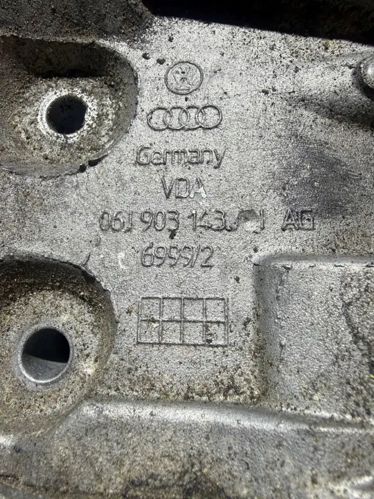 Ölfiltergehäuse-Basis OEM 06J903143AG - Gebraucht image 8