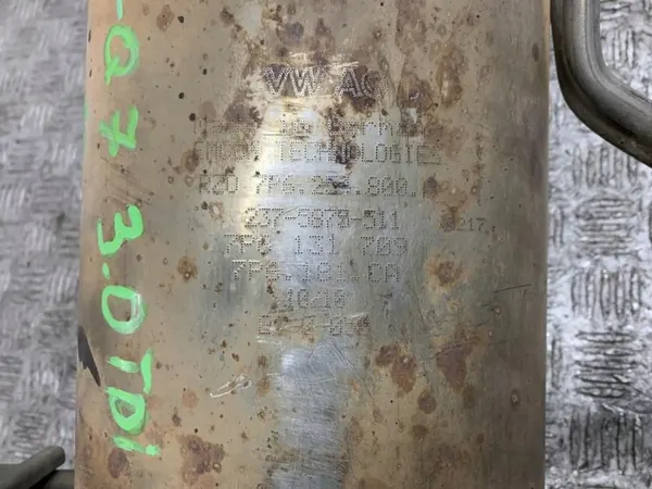 Catalyseur DPF OEM 7P6131709 pour Audi Q7 3.0 TDI image 4