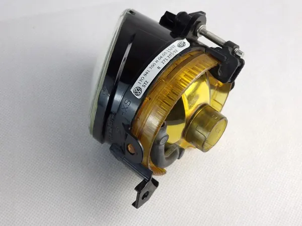 Farol de Neblina 1T0941700H CITIGO MII UP! TOURAN GOLF AMAROK Direito image 3