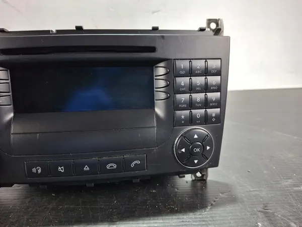 Radio Navigation Mercedes W203 OEM A2038701989 image 4