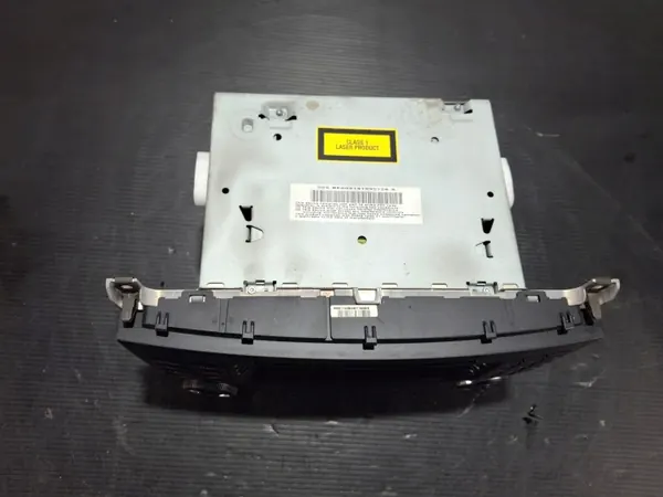 Radio Navigation Mercedes W203 OEM A2038701989 image 5