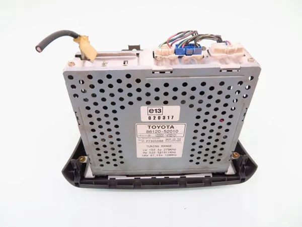 Radio cassette Toyota Yaris I OEM 8612052010 image 5