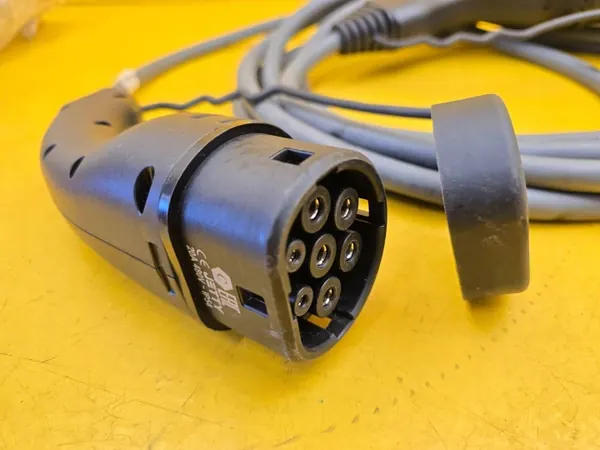 Câble de charge BMW OEM 5A0B427 pour MINI EV Tesla image 3