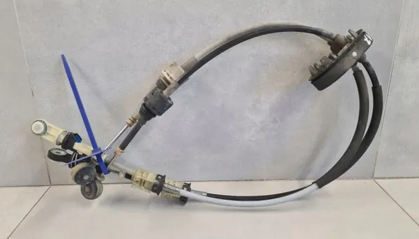 Vaihteiston linkitys OEM 55499530 Opel Astra IV J 1.6 image 2