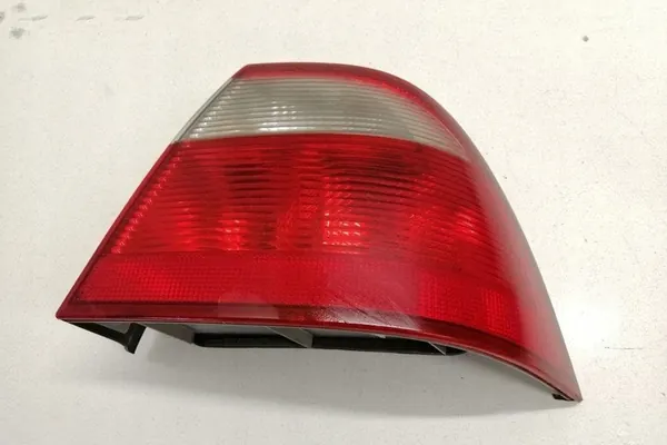 Lámpara trasera derecha SAAB 9-5 ESTATE 2002 5142203 image 2