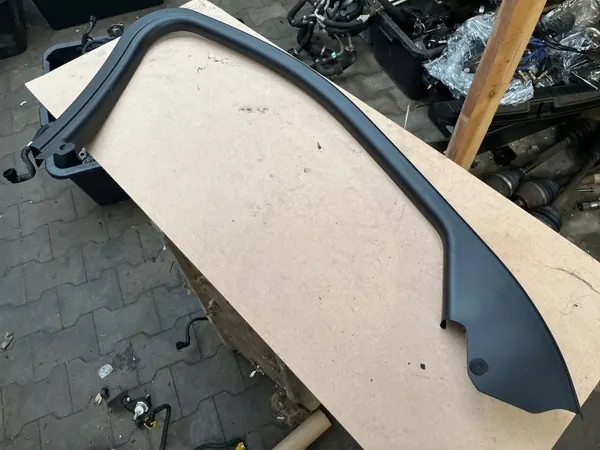 OEM 156108478 Coupé-lasinreuna Vasen Etu Alfa Giulia image 2