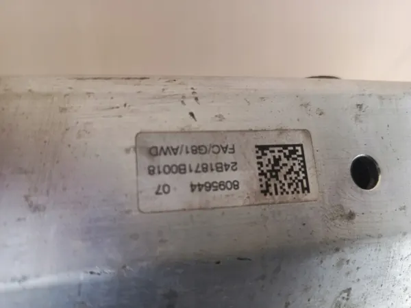 BMW Moottorituki OEM 8095644 M3/M4 RWD:lle image 7