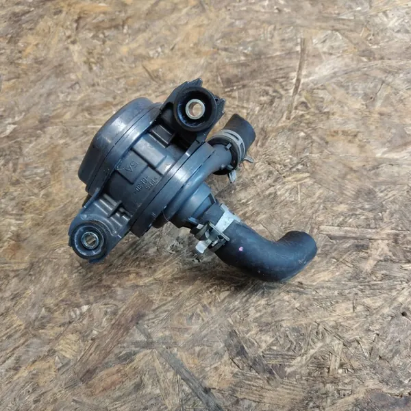 Toyota G9040-52020 Hybridivesipumppu - Käytetty image 4