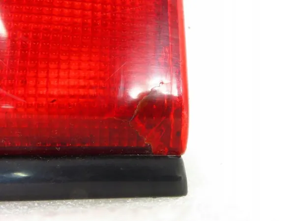 Garniture de Hayon Honda Civic IV OEM - État Utilisé image 3