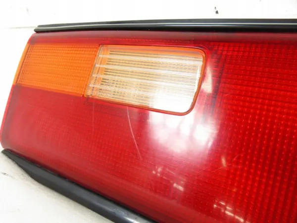 Garniture de Hayon Honda Civic IV OEM - État Utilisé image 5