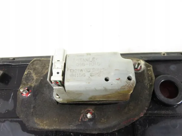 Garniture de Hayon Honda Civic IV OEM - État Utilisé image 8