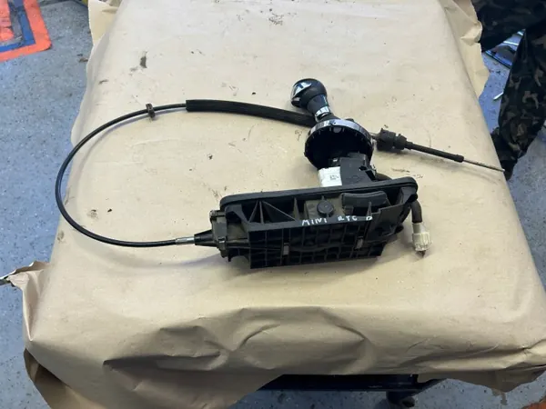 MINI Versnellingspook OEM R56 1.6D/2.0D Automaat image 2