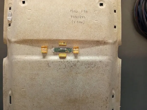 OEM 7392893 Mini Handtags Set - Begagnad image 8