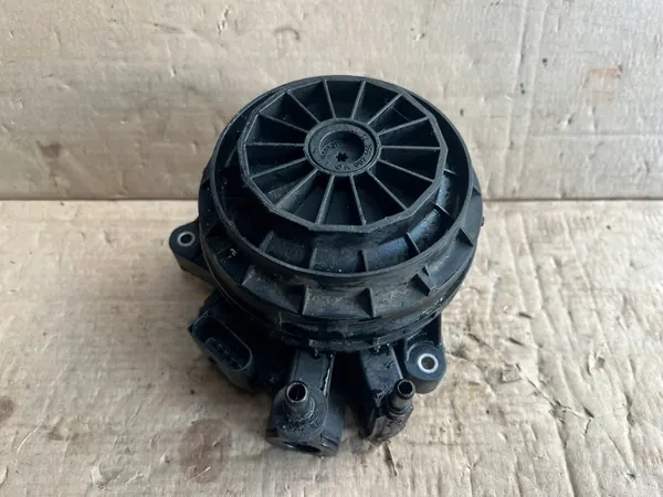 MERCEDES VITO W447 Ilmansuodattimen Kotelo A6540905600 image 4