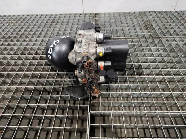 Federungsventilblock OEM A2213200258AOP08 Mercedes image 4