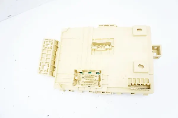 Kia Ceed III Caixa de Fusíveis UO013 919S0-J7771 image 2