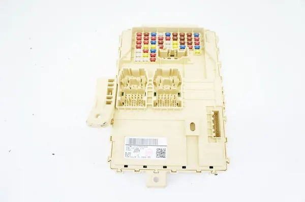 Kia Ceed III Caixa de Fusíveis UO013 919S0-J7771 image 3