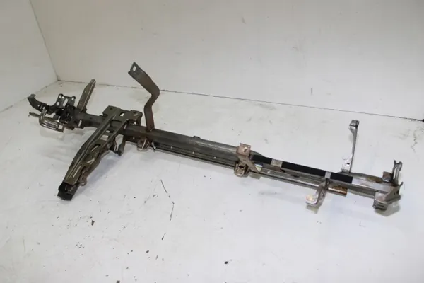 Refuerzo de Barra de Cockpit BMW E87 OEM image 4